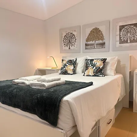 Semesterbostad Golden House